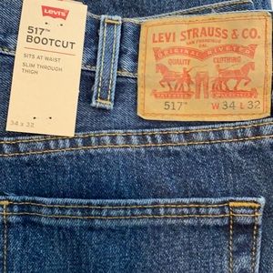 NWT Levi’s 517 bootcut jeans 34x32
